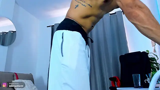 Mr_adrian 网络视讯表演