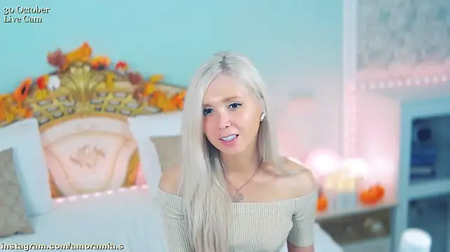 XXX chat uživo modela Amoramias