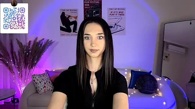 LinaMour Webcam Show
