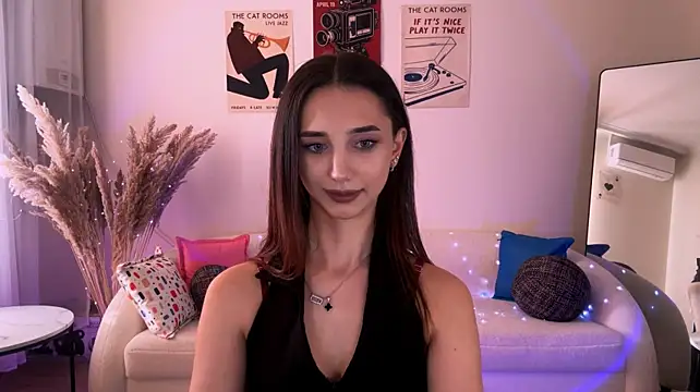 Show modela LinaMour na web-kameri