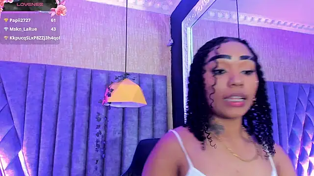 Chat XXX ao vivo de SkylerBloomm