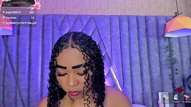 Chat +18 de SkylerBloomm ao vivo