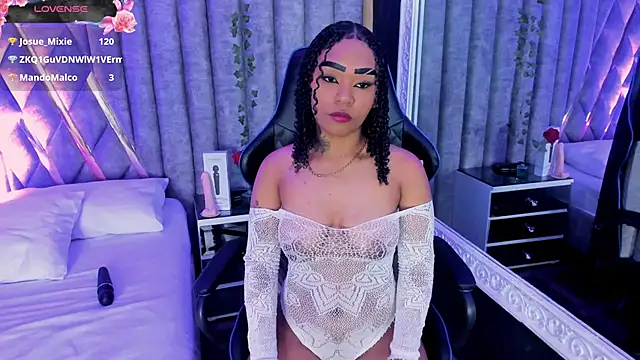 SkylerBloomm Chat XXX live