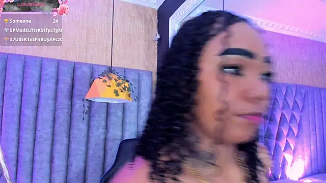 Chat XXX ao vivo de SkylerBloomm