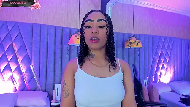 Chat +18 de SkylerBloomm ao vivo
