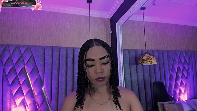 Živý XXX chat SkylerBloomm
