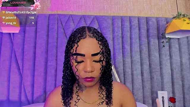 SkylerBloomm's Live XXX Chat