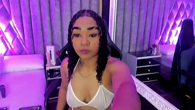 SkylerBloomm Chat XXX in diretta