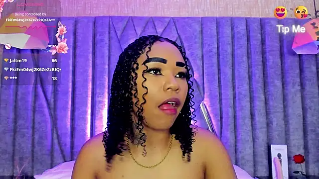 Chatroom XXX en direct de SkylerBloomm