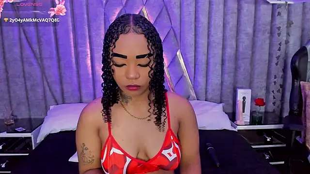 SkylerBloomm লাইভ XXX চ্যাট