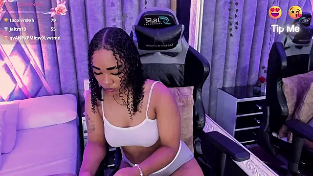 SkylerBloomm Chat XXX in diretta