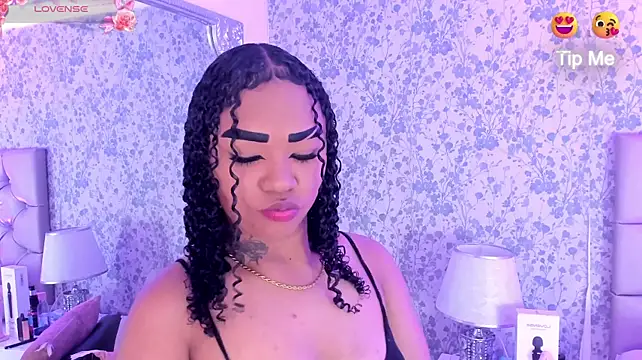 SkylerBloomm's Live XXX Chat