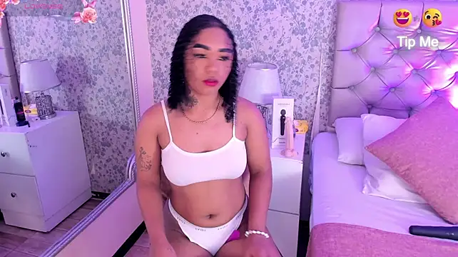SkylerBloomm's Live XXX Chat