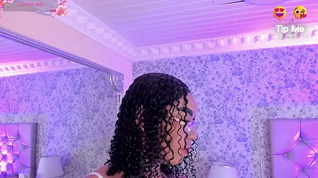 Chat XXX ao vivo de SkylerBloomm