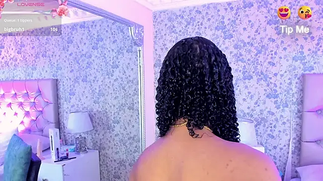 SkylerBloomm's Live XXX Chat