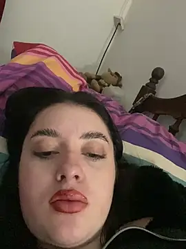 Mialoveloc's Webcam Show