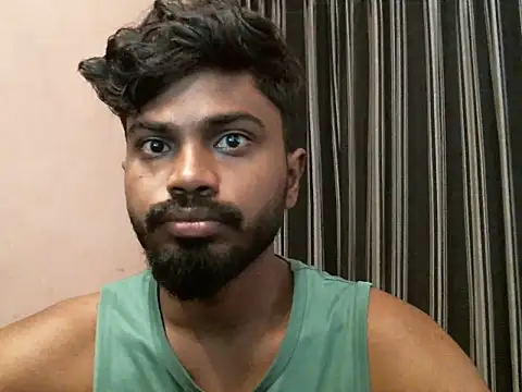 indianbighard21 Show in webcam