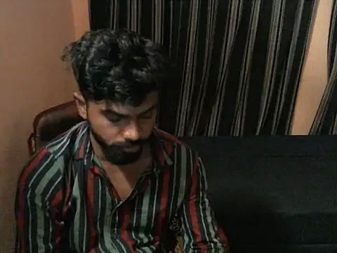 indianbighard21 Show in webcam