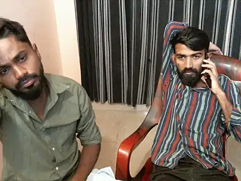 הופעת וובקאם של indianbighard21