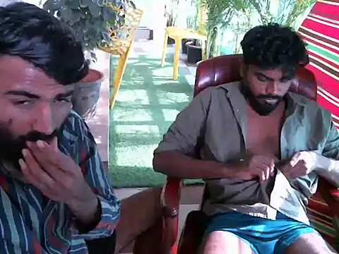 indianbighard21 Show in webcam