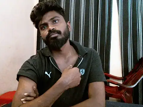 indianbighard21 Show in webcam