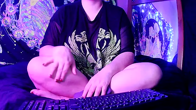 Princessblazed444's Webcam Show