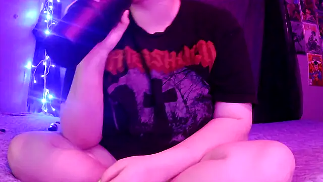 Princessblazed444: διαδικτυακό σόου στην κάμερα