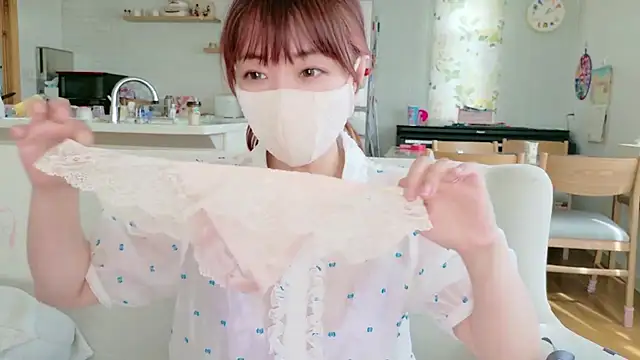SUZU_1201 Adlı Modelin Web Kamerası Şovu