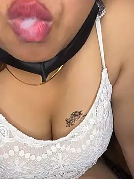 SassyMahimaQueen's Webcam Show
