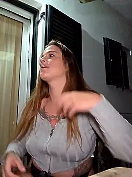 Luna_Lynn Pertunjukan Webcam