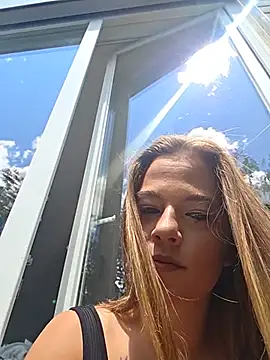 Luna_Lynn Chat XXX live