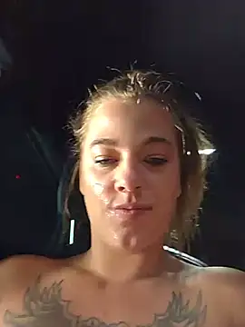 Luna_Lynn Pertunjukan Webcam