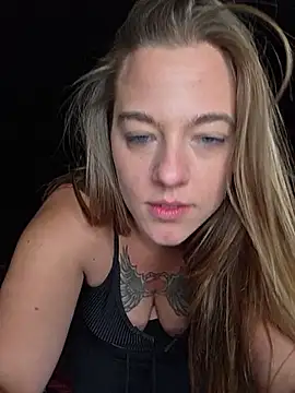 Luna_Lynn – webcam-show