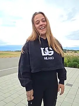 הופעת וובקאם של Luna_Lynn