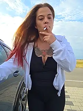 Show modela Luna_Lynn na web-kameri