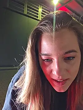 Luna_Lynn 在線直播表演