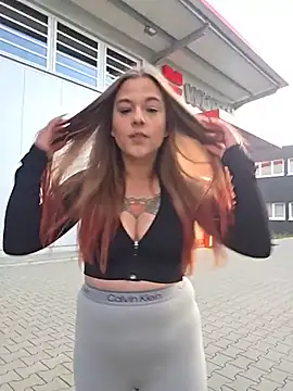 Luna_Lynn 现场XXX聊天