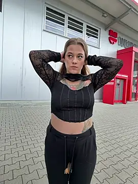 Luna_Lynn Adlı Modelin Web Kamerası Şovu