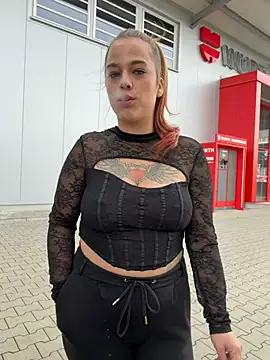 Luna_Lynn Pertunjukan Webcam