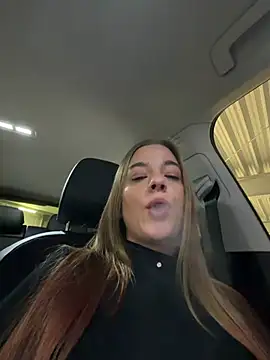 Luna_Lynn Pertunjukan Webcam