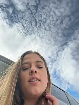 Luna_Lynn Obrolan Langsung XXX