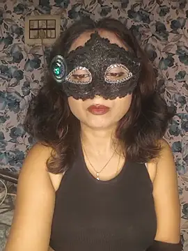 Chat +18 de _DesigirlRoshni ao vivo