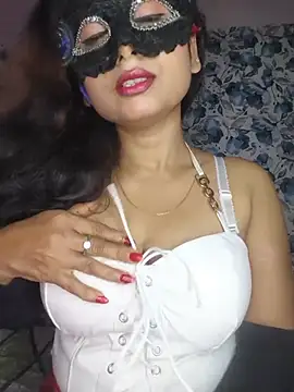 _DesigirlRoshni Adlı Modelin Canlı XXX Sohbeti