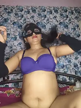_DesigirlRoshni Adlı Modelin Canlı XXX Sohbeti