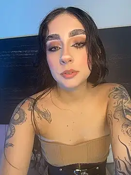 sharlot24 Webcamshow