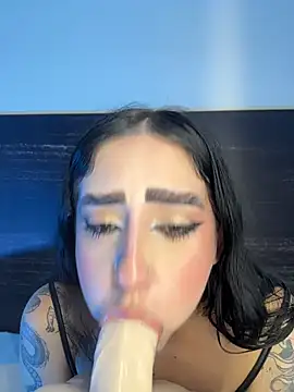 sharlot24 webkamerás műsora