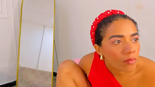 charlotte_dante212 Adlı Modelin Web Kamerası Şovu