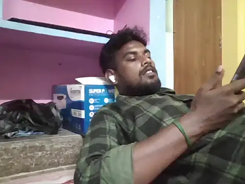 Pertunjukan Kamera Web Tamilgud23