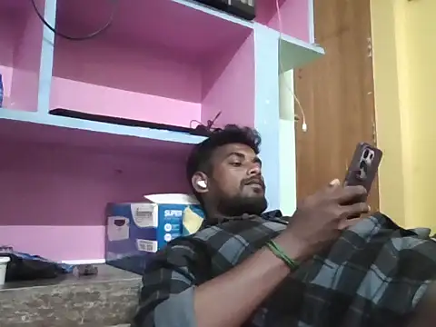 Tamilgud23 webkamerás műsora