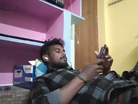 Webkamerová show Tamilgud23